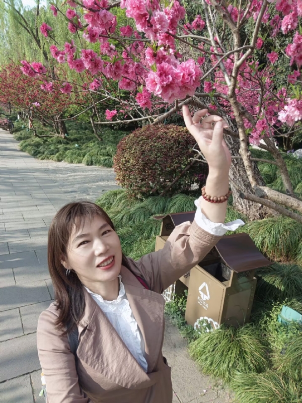 丽娜的第四张照片--长春王婆说媒